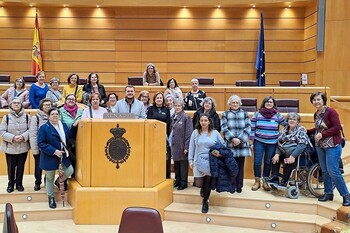Mujeres de la capital visitan el Senado