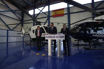 Airbus inicia la entrega de 18 helicópteros a Interior