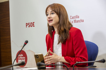 El PSOE critica la visión de “dos universos paralelos” en CLM