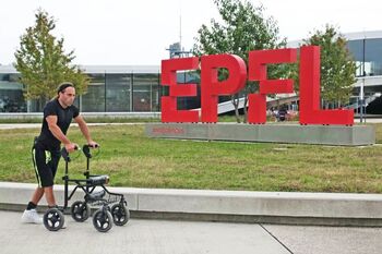 Un implante electrónico restaura la movilidad en parapléjicos