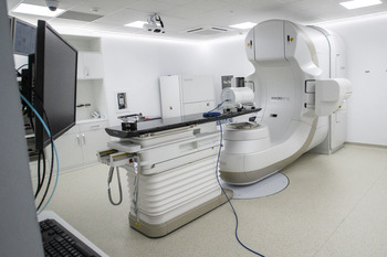 El nuevo acelerador lineal de Radioterapia entró en marcha
