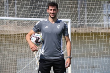 El Albacete confirma el fichaje del guardameta Diego Altube