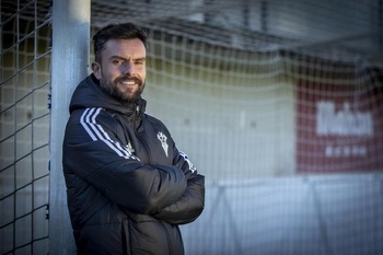 Rubén Albés renueva con el Albacete para dos temporadas más