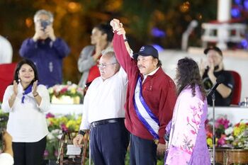 Ortega inicia su quinto mandato entre críticas de EEUU y la UE