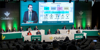 Globalcaja refuerza su compromiso con el territorio