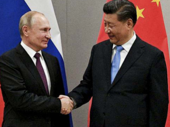 China pide a Putin una salida negociada a la crisis en Ucrania