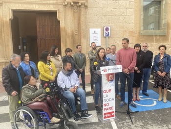Amores anuncia una línea de ayudas municipales para las AMPAs