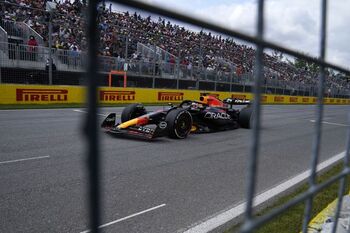 Verstappen vuelve a ganar con Alonso como mayor rival