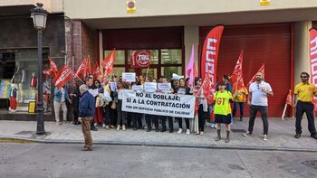 Continúan protestas en Albacete por los recortes en Correos