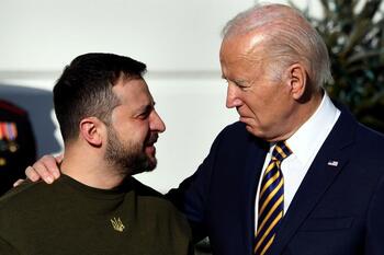 Zelenski reitera su invitación a Biden para visitar Ucrania