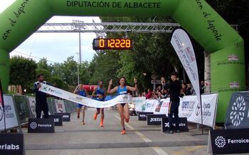 Magán mejora el récord del Medio Maratón de Almansa