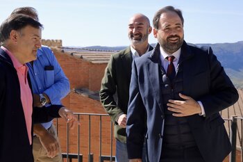 Núñez se remite a los pactos de Page-Podemos y Sánchez-Bildu