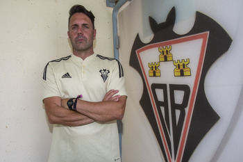 Jesús Fernández cesa como entrenador del Atlético Albacete