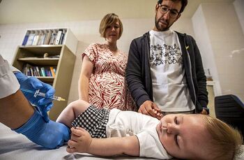 La vacuna de la bronquiolitis llegará a unos 2.500 bebés