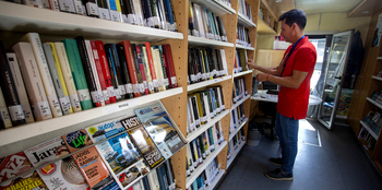 El bibliobús lleva la lectura a cualquier punto provincial