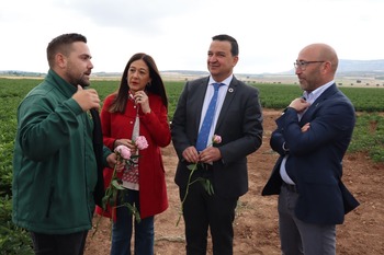 Martínez Arroyo destaca la diversidad agrícola manchega