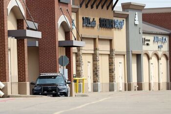 Nueve muertos tras un tiroteo en un centro comercial de Texas