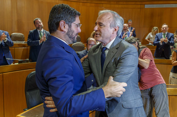Azcón, investido presidente del primer Gobierno PP-Vox en Aragón