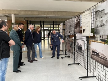 La UCLM acoge la exposición Albacete y las Fuerzas Armadas