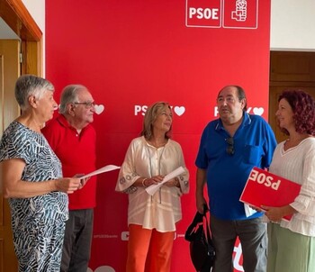 El PSOE reconocerá a López Cabezuelo y el CP Doctor Fleming