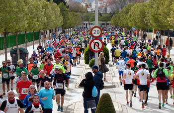 La Roda acoge la primera media maratón del Circuito Provincial