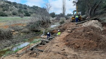 La CH del Guadiana sigue con el arreglo de un arroyo en Ossa