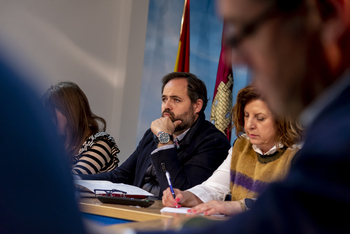 Anima a Page a entregar el Pacto regional del Agua a Ribera