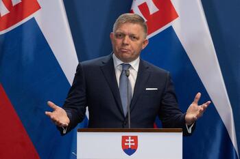 El primer ministro eslovaco se estabiliza y mejora ligeramente