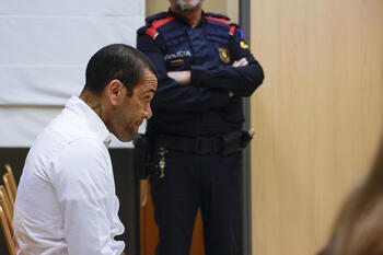 Fiscalía y defensa recurren la condena de Alves