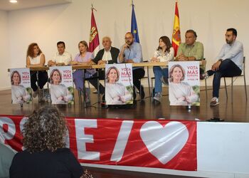 Casas de Lázaro acoge un encuentro comarcal del PSOE