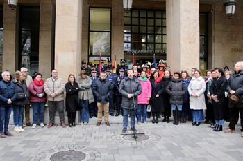 Albacete se solidariza con las víctimas del incendio Valencia